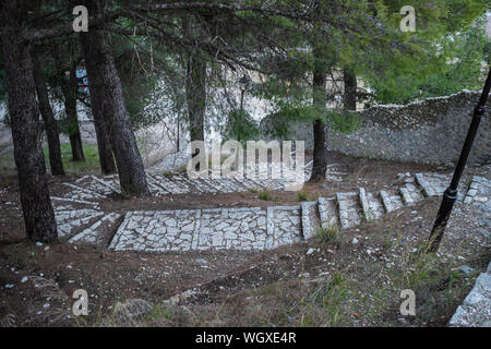 Les ruelles étroites de la ville de Berat, Albanie Banque D'Images