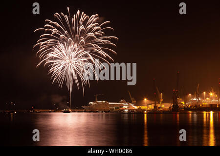 D'artifice à 'Festa del Mare 2019' - Ancone Banque D'Images