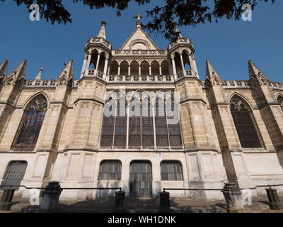 Vue extérieure de la façade arrière de la Chapelle Royale Saint Louis de Dreux, France Banque D'Images