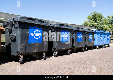 Renewi conteneurs à déchets. Renewi plc est un leader européen de l'entreprise de gestion des déchets en Europe et en Amérique du Nord. Banque D'Images