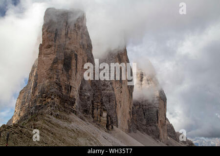 Les trois sommets de Lavaredo, sont trois sommets de mâchicoulis situé dans la région italienne de Lombardie et de la Vénétie Banque D'Images