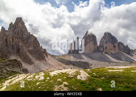 Les trois sommets de Lavaredo, sont trois sommets de mâchicoulis situé dans la région italienne de Lombardie et de la Vénétie Banque D'Images