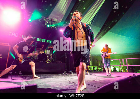 Larmer Tree Gardens, Dorset, UK. Dimanche, 1 septembre, 2019. Les Porcs Porcs Porcs Porcs Porcs Porcs Porcs d'effectuer à la fin de 2019 le Festival de la route. Photo : Roger Garfield/Alamy Live News Banque D'Images