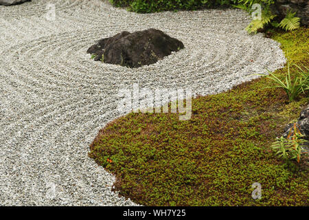 Jardin zen japonais à Kyoto (Taizo-in) Banque D'Images