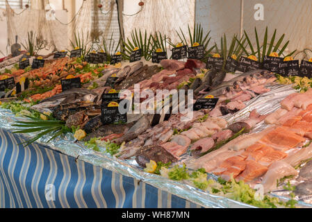 Marché Fish Street à Aix-en-Provence France Banque D'Images