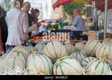 pastèque régionale sur le marché provençal, Aix-en-Provence, France Banque D'Images