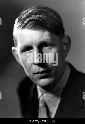 W H Auden. Wystan Hugh Auden (1907-1973) était un poète et critique, largement considéré comme parmi les plus influents et les plus grands écrivains du 20e siècle. Il a passé la première partie de sa vie au Royaume-Uni, mais émigra aux Etats-Unis en 1939, de devenir un citoyen américain en 1946.. . Banque D'Images