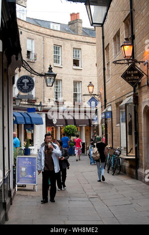 Boutiques dans tous les Saints Passage, Cambridge, Angleterre. Banque D'Images