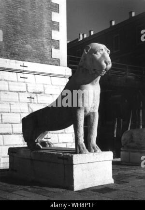 Lion de l'Arsenal, lion de Delos Banque D'Images
