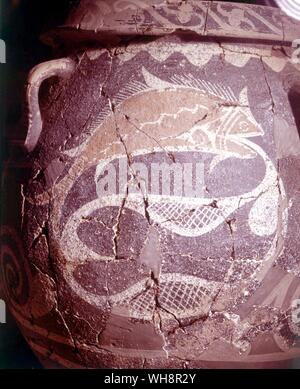 Détail de poissons sur un pot de rangement de Phaistos, 18e siècle av. Banque D'Images