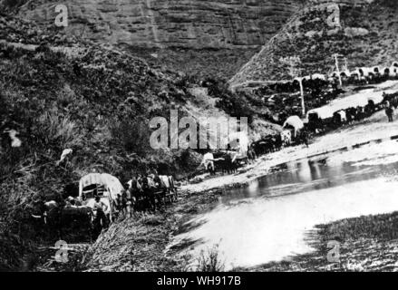 Un train d'émigrants mormons dans Echo Canyon Utah , suivant la route de la poteaux télégraphiques à Salt Lake City en 1867.. Banque D'Images