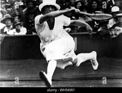 Suzanne Lenglen aux Jeux Olympiques d'Anvers 1920 Banque D'Images