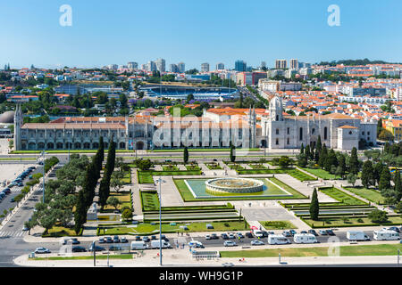 Vue aérienne de l'Mosteiro dos Jeronimos (Monastère des Hiéronymites), de l'UNESCO World Heritage Site, Belém, Lisbonne, Portugal, Europe Banque D'Images