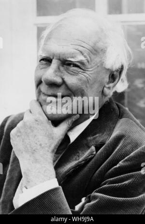 Malcolm Muggeridge (1903-1990), journaliste et auteur français. Banque D'Images