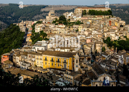 Avis de Ragusa Ibla, UNESCO World Heritage Site, Sicile, Italie, Méditerranée, Europe Banque D'Images