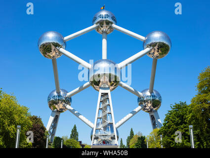 Atomium de Bruxelles, Square de l'Atomium, Boulevard de Centaire, Bruxelles, Belgique, Europe Banque D'Images