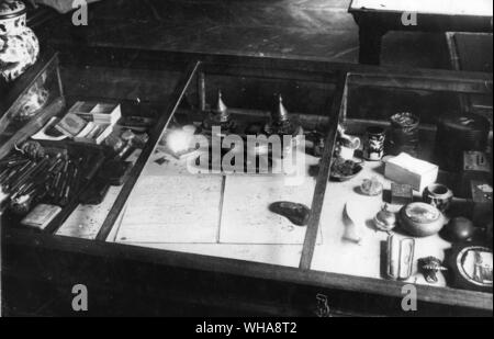 Sur le 35e anniversaire de la mort de Tchaïkovski le musée Tchaïkovski à Kline, Russie, a été présenté en 1928, la table d'écriture du compositeur. Banque D'Images