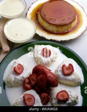 Recettes par Pound-Corner français Jill.. . Dans le sens horaire à partir du haut à gauche.. Sabayon de crème.. . Crème caramel.. . Cœur A La Creme. Banque D'Images