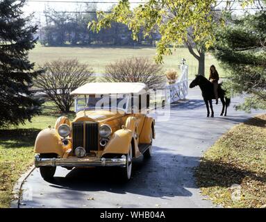 Transports Transport routier 1934. Packard V 12 Touring Duesenberg J Banque D'Images