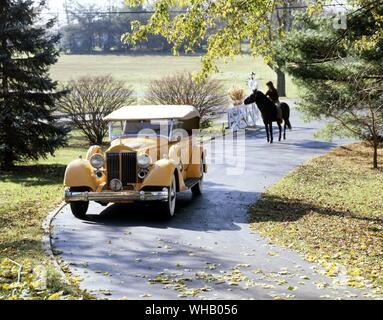 Transports Transport routier 1934. Packard V 12 Touring Duesenberg J Banque D'Images