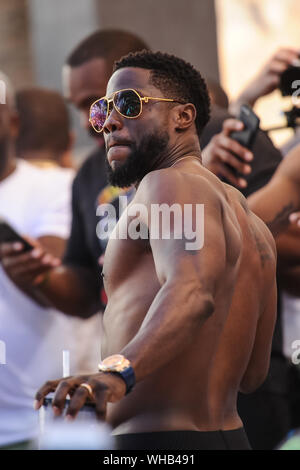 ***PHOTO*** Kevin Hart se remettent d'une opération au dos après l'accident de voiture. LAS VEGAS, NV - 30 avril : ***COUVERTURE MAISON** Kevin Hart à REHAB Beach Club au Hard Rock Hotel & Casino à Las Vegas, Nevada le 30 avril 2017. Pib : Crédit Photos/MediaPunch Banque D'Images