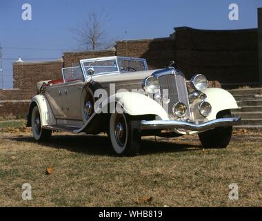 Transports Transport routier 1932. Chrysler Custom Imperial CL. . Banque D'Images