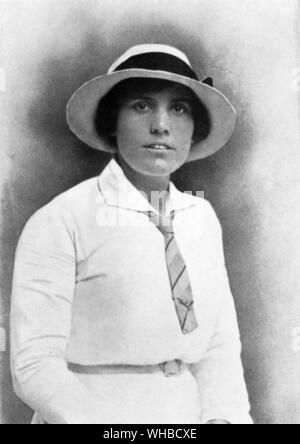 Mlle D. Boothby - Penelope Dora Harvey Boothby (2 août 1881 - 22 février 1970) était un ancien joueur de tennis britannique. Elle est née à Finchley, Middlesex, Angleterre. Elle est surtout connu pour son titre simple dames au tournoi de Wimbledon 1909. Elle est décédée à Hammersmith, Londres en 1970.. Banque D'Images