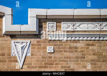 Close up de détails architecturaux en terre cuite Banque D'Images