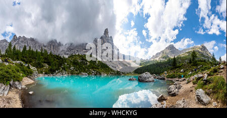 Lac Sorapis - Cortina D'Ampezzo - Italie Banque D'Images