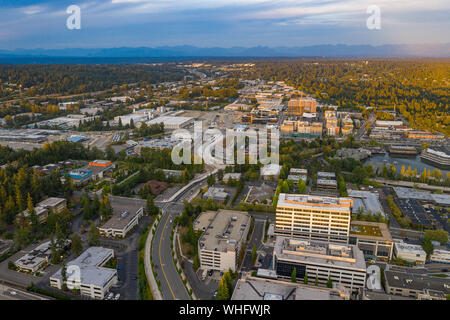 Drone abattu de la ville de Bellevue à partir de ci-dessus Banque D'Images