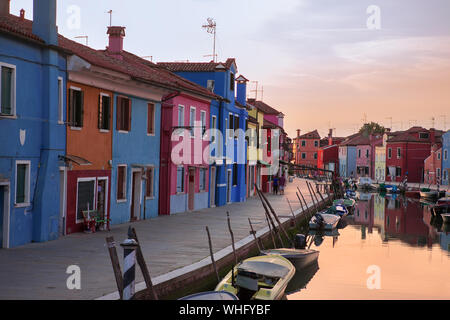 Soirée d'après toutes les foules de touristes ont quitté, le Rio della Guidecca, Burano, Venise, Italie Banque D'Images