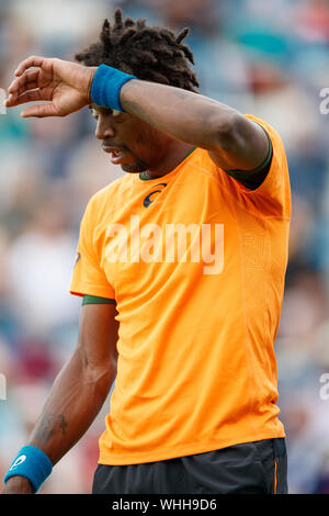 2017 International Aegon- Eastbourne - Angleterre - ATP Men's Semi finale. Gael Monflis essuyage de la France la sueur de son front pendant match contre Banque D'Images