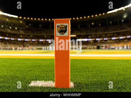 31 août 2019 : Fin de la zone au cours de la 2ème moitié de la NCAA Football match entre Stephen F. Austin bûcherons et le Baylor Bears à McLane Stadium de W, au Texas. Matthew Lynch/CSM Banque D'Images