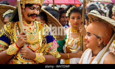 Kochi, Kerala State, India - 2 septembre 2019 - Des gens habillés comme dans Athachamayam Vamanan Mahabali et procession organisée à Thripunithura à Kochi Banque D'Images