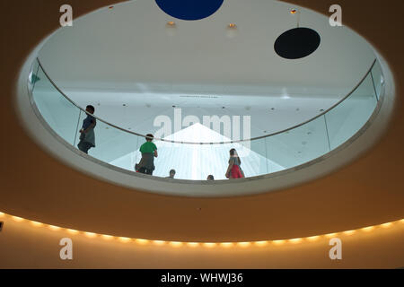 Milwaukee, WI USA. Jul 2018. Vue de l'intérieur du Milwaukee Art Museum. Banque D'Images