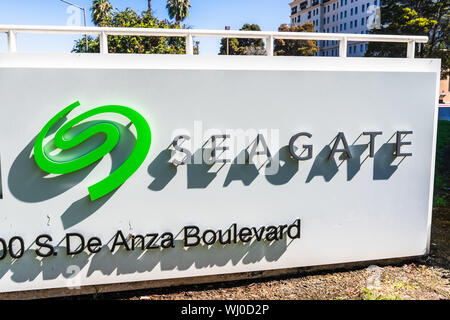 31 juillet 2019 Cupertino / CA / USA - Seagate Technology PLC siège à Silicon Valley ; Seagate est une société de stockage de données i Banque D'Images