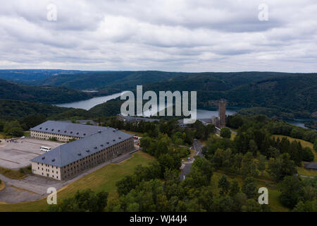 Vue aérienne de NS-Ordensburg Vogelsang, Allemagne Banque D'Images