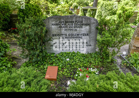 Enterré, l'Église confessante, Berlin, Brigitta Gollwitzer, Dahlem, village de Dahlem, Dahlemer, Allemagne, cimetière, cimetière de Dahlem, village tombe, Helmut Banque D'Images