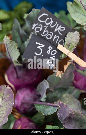 Close up chou kale portugaise avec : sign Banque D'Images