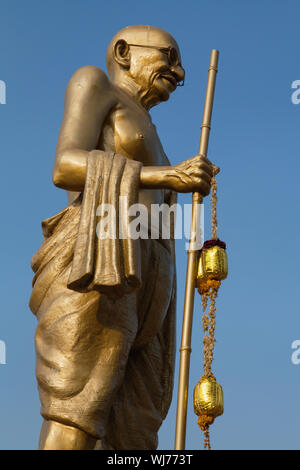 L'Inde, Karnataka, Mysore, le Mahatma Gandhi statue en MG square à Mysore. Banque D'Images