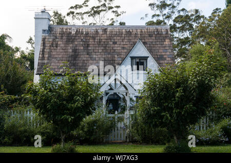 Une vieille maison de style anglais à Tamborine mountain, une station touristique sur la Gold Coast, Queensland, Australie Banque D'Images
