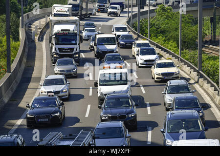 Voiture, l'autoroute, les voitures, la circulation automobile, d'arrondissement Charlottenburg-Wilmersdorf Berlin, Allemagne, ville, autoroute, ville ring, embouteillage, s'arrête, Street, rue, trafic, Banque D'Images