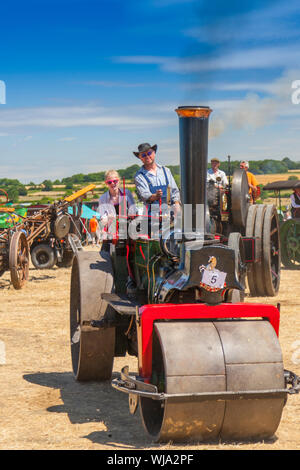 Un Aveling & Porter Invicta road roller à la basse Ham 2018 Rallye à vapeur, Somerset, England, UK Banque D'Images