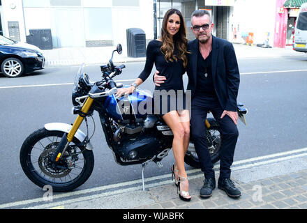 Leilani Dowding (à gauche) et Billy Duffy fréquentant le but Independent Music Awards 2019 qui a eu lieu au Roundhouse de Londres. Banque D'Images