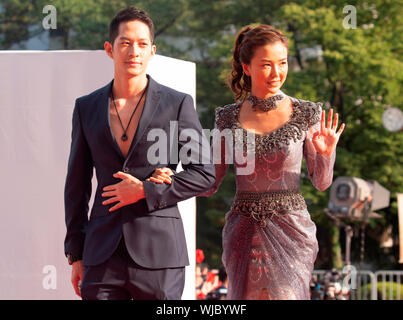 Xingtong Yao et Charles Luu, 28 août 2019 : l'actrice chinoise Yao Xingtong (R) et l'acteur Charles Luu au Seoul International Drama Awards 2019 à Séoul, Corée du Sud. Credit : Lee Jae-Won/AFLO/Alamy Live News Banque D'Images