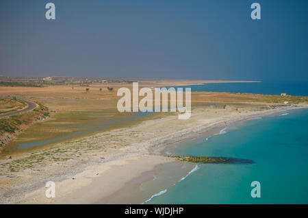 Panorama de Qalansiyah plage de sable blanc de l'île de Soqotra, Yémen Banque D'Images