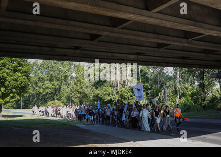 La Pologne, Czestochowa-09 Août 2019 : pèlerins viennent au monastère de Jasna Gora (la Montagne lumineuse, Clarus Mons) à Czestochowa Banque D'Images