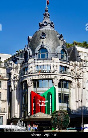 BHV department store dans le Marais avec le thème Design Italia signes, Paris, France Banque D'Images