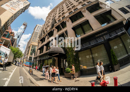 Le NoMad Hotel sur Broadway à New York est vu sur Jeudi, 22 août 2019. MGM Resorts International a acquis une participation de 50 % dans le groupe Sydell, la société qui exploite la chaîne de 16 hôtels.(© Richard B. Levine) Banque D'Images