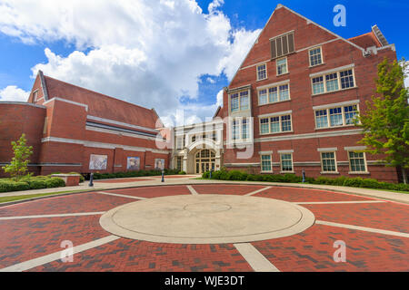 TALLAHASSEE, FL, USA - 13 SEPTEMBRE : l'École de médecine et John Thrasher Building le 13 septembre 2016 à la Florida State University à Tallahassee, F Banque D'Images